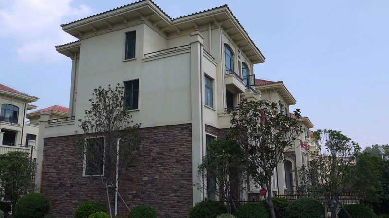 ������ɽ�̹��@����