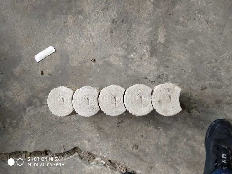 �@�־��^����