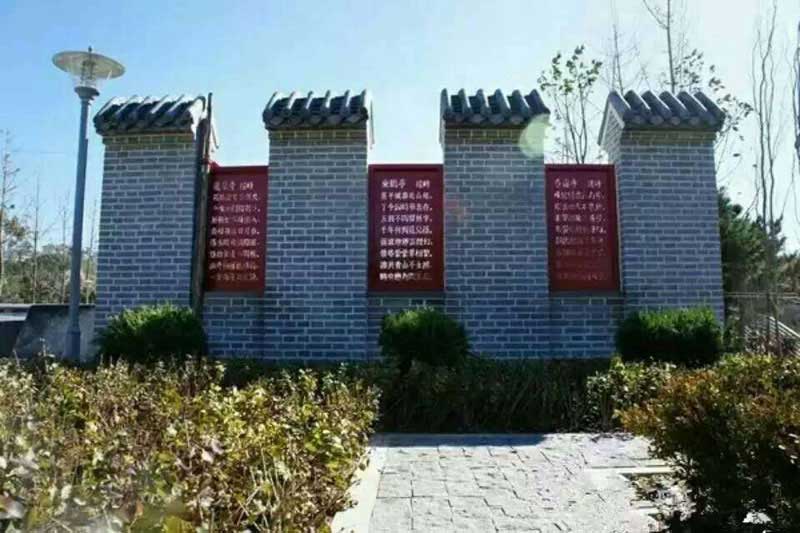 �e����������