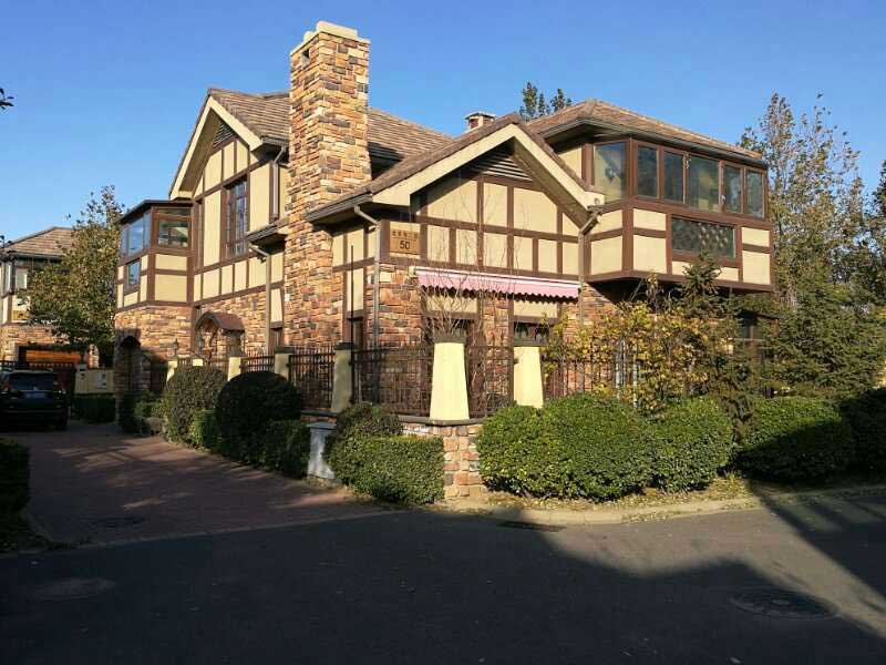 �e����������