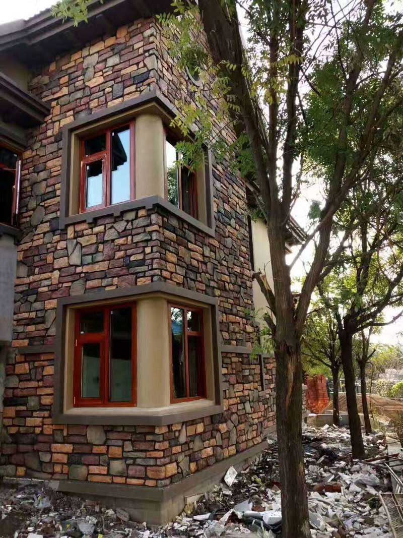 �e����������