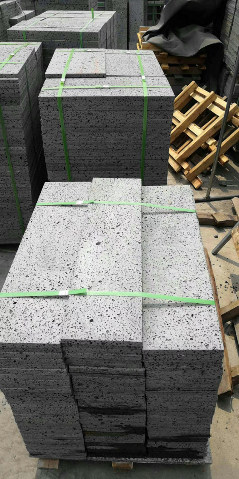 ��ɽ�rʯ��